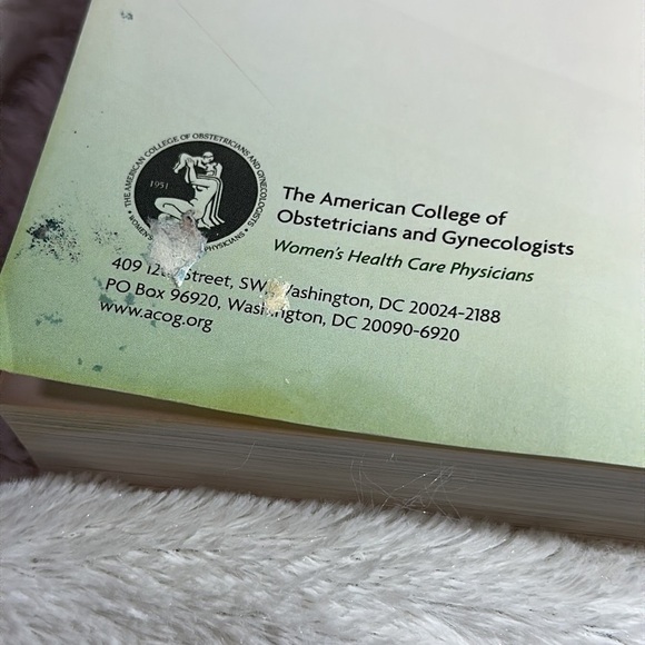 Your Pregnancy and Childbirth: Month to Month, Sixth Edition - VERY GOOD - Picture 8 of 10